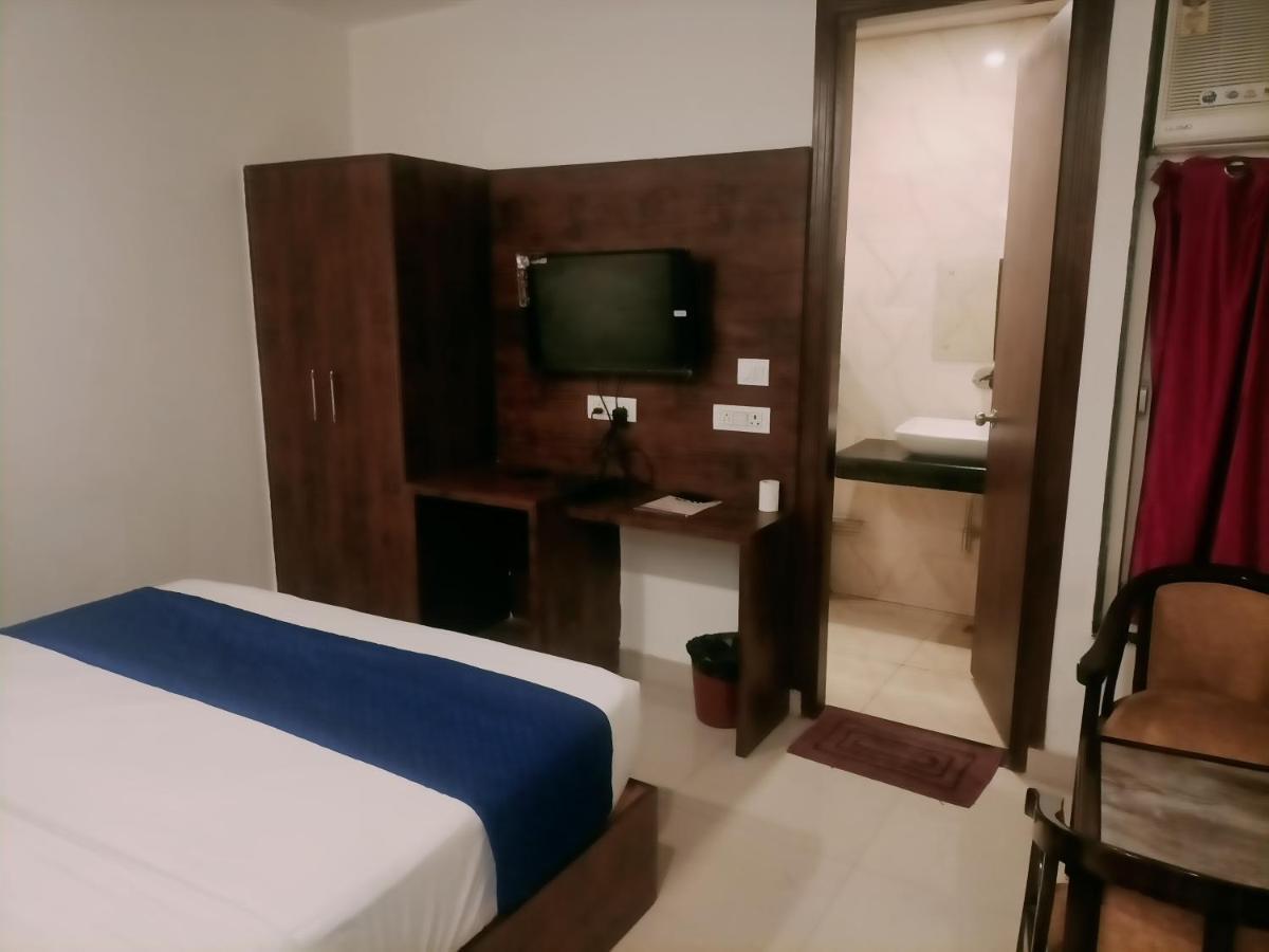 Hotel Le Mount Near Igi Airport New Delhi Exteriör bild