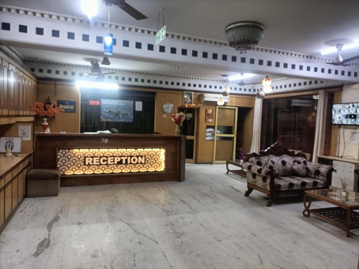Hotel Le Mount Near Igi Airport New Delhi Exteriör bild