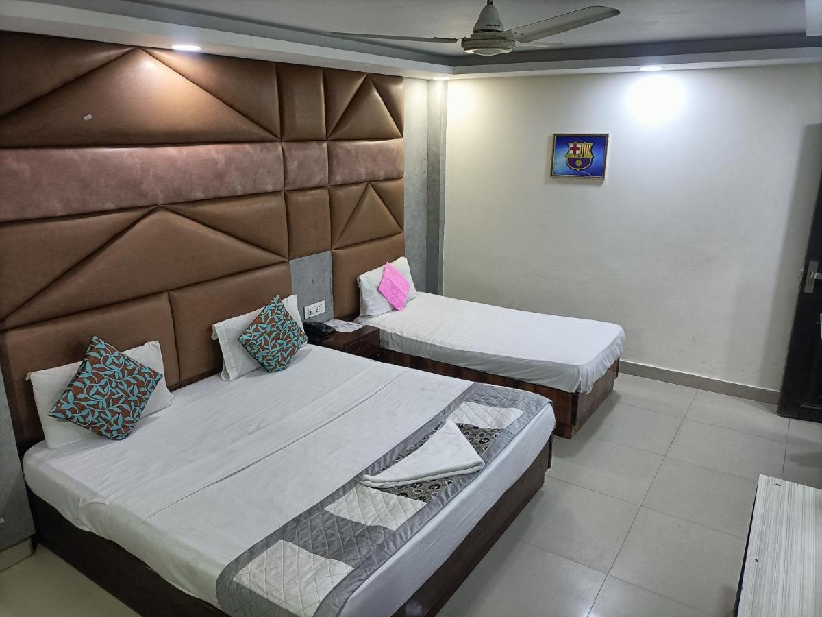 Hotel Le Mount Near Igi Airport New Delhi Exteriör bild