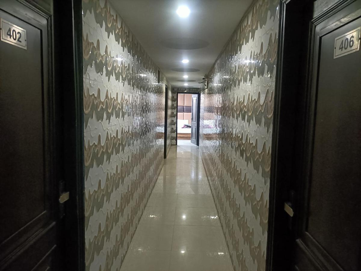 Hotel Le Mount Near Igi Airport New Delhi Exteriör bild