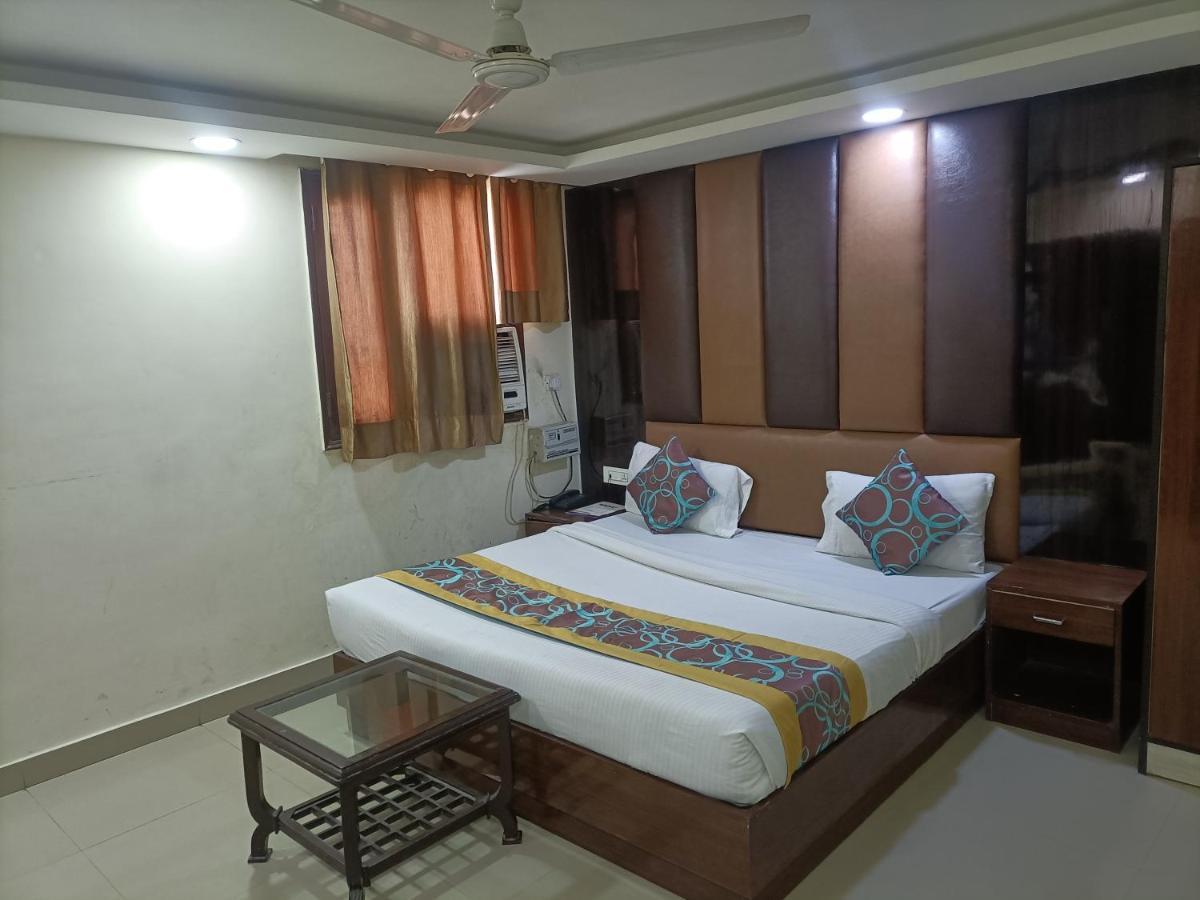 Hotel Le Mount Near Igi Airport New Delhi Exteriör bild