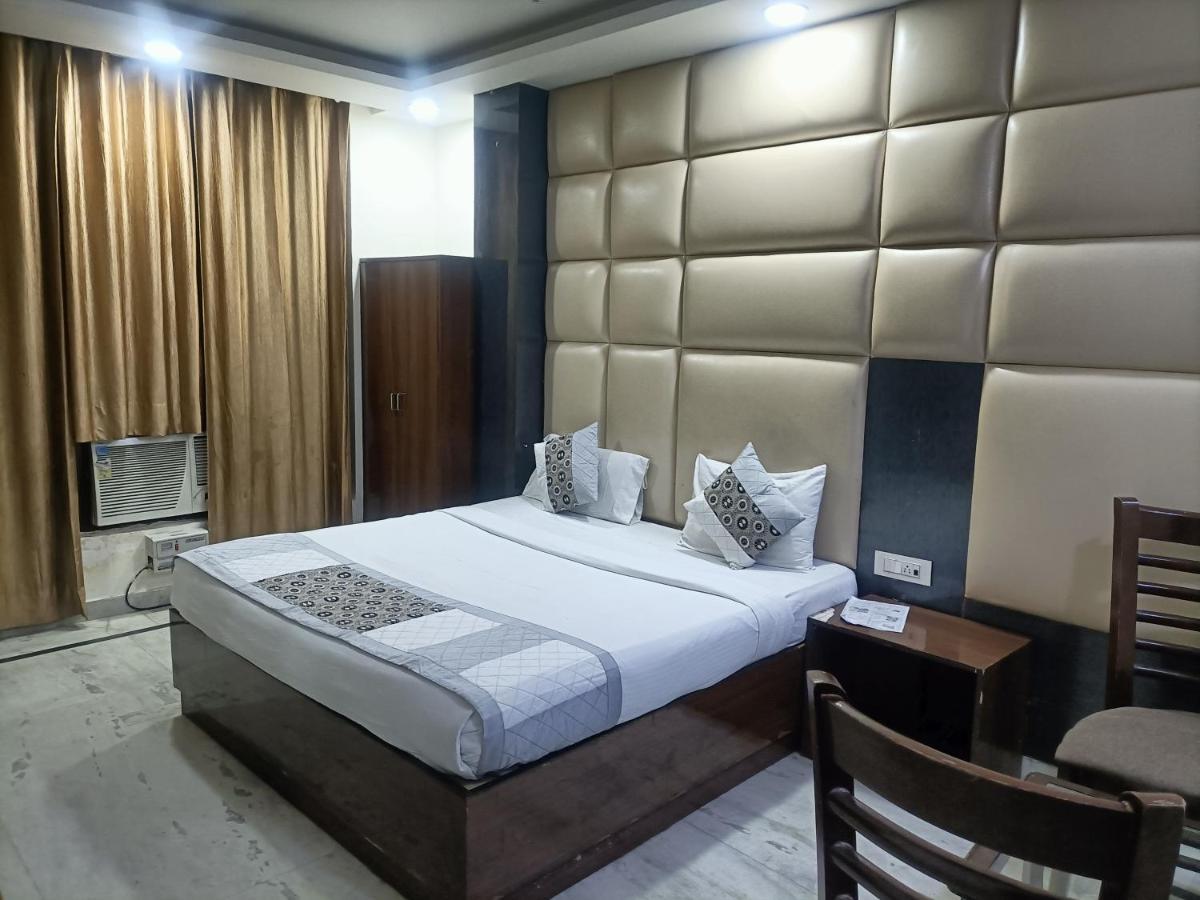 Hotel Le Mount Near Igi Airport New Delhi Exteriör bild