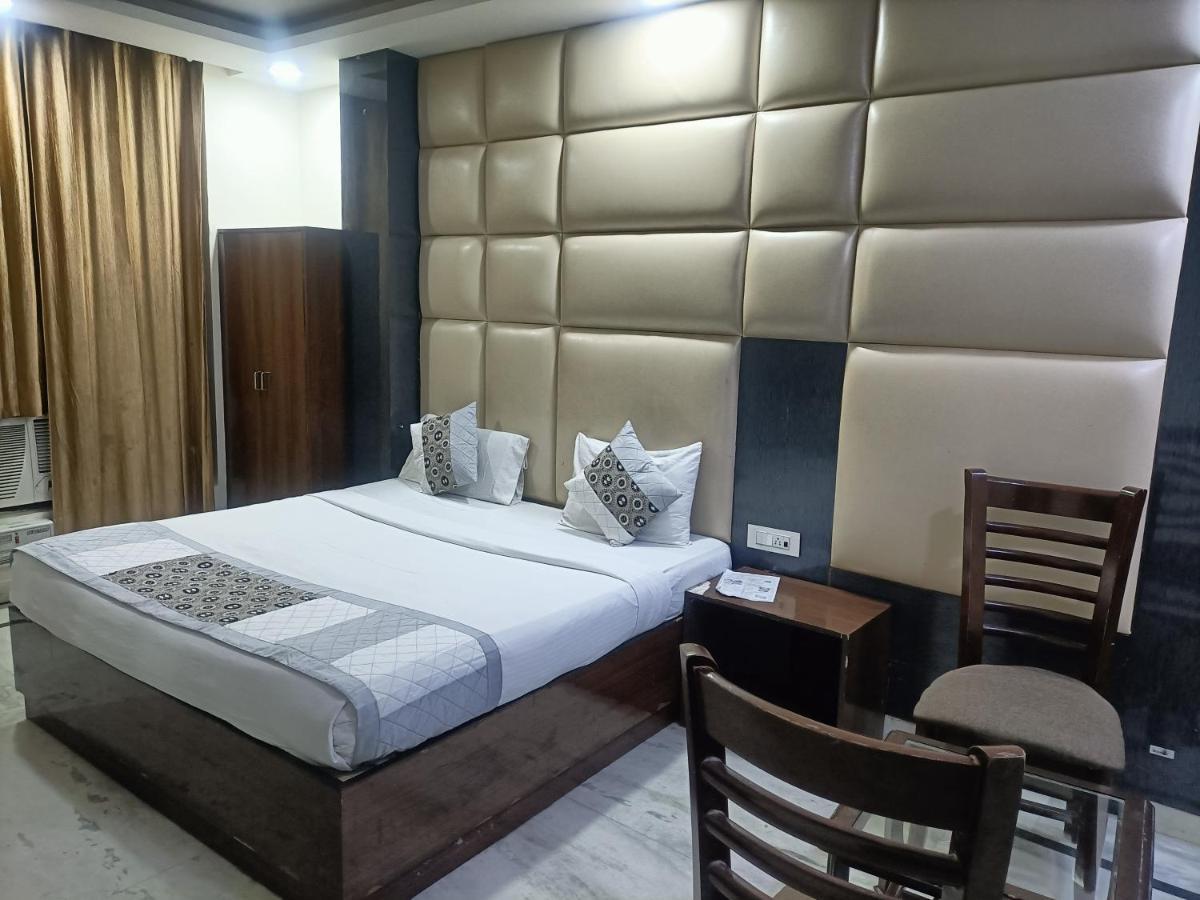 Hotel Le Mount Near Igi Airport New Delhi Exteriör bild